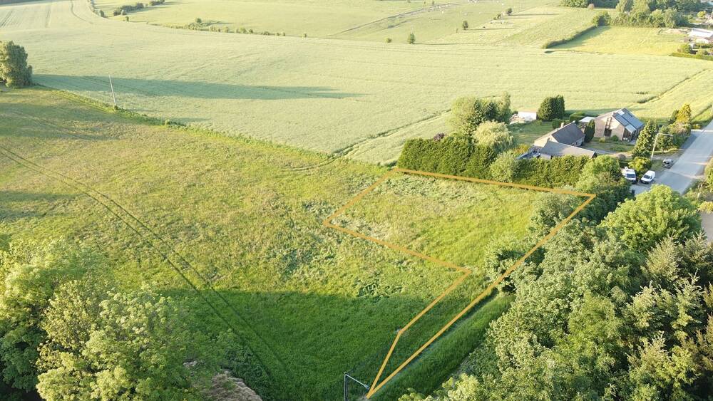 Terrain à à Achet 5362 90000.00€ chambres m² - annonce 489449
