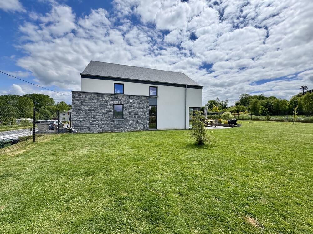 Maison à vendre à Bièvre 5555 349000.00€ 3 chambres 138.00m² - annonce 504601