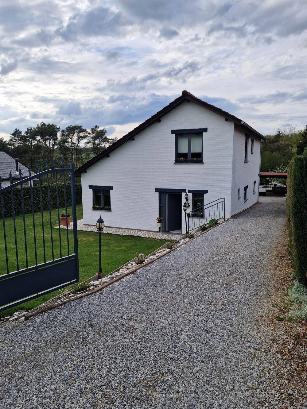 Villa à vendre à Fraire 5650 290000.00€ 3 chambres m² - annonce 504088