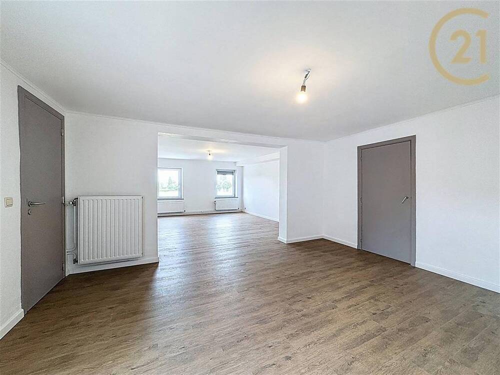 Appartement à louer à Jambes 5100 900.00€ 2 chambres 117.00m² - annonce 500943