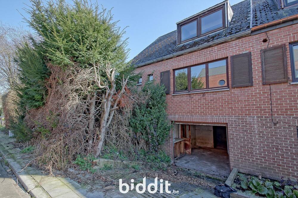 Maison à vendre à Jambes 5100 140000.00€ 3 chambres 107.00m² - annonce 500539