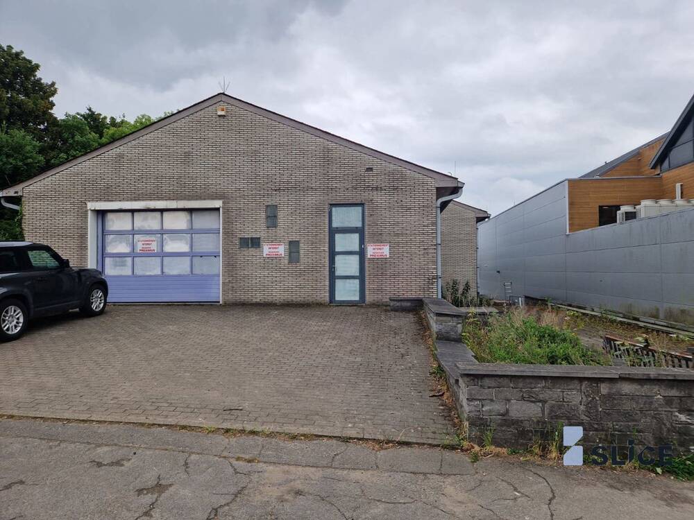 Commerce à louer à Champion 5020 1500.00€ chambres 300.00m² - annonce 500337