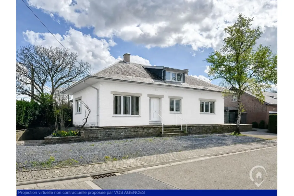 Villa à vendre à Dinant 5500 325000.00€ 4 chambres 200.00m² - annonce 688483