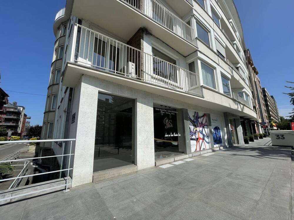 Commerce à vendre à Dave 5100 275000.00€ chambres 80.00m² - annonce 495800