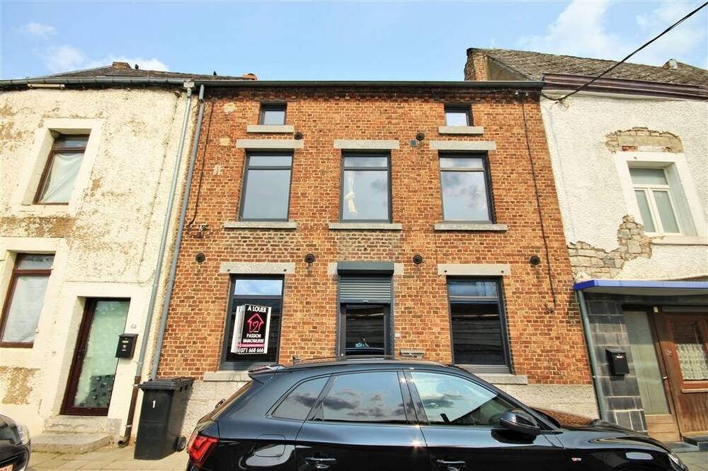Maison à louer à Philippeville 5600 850.00€ 4 chambres 185.00m² - annonce 495083