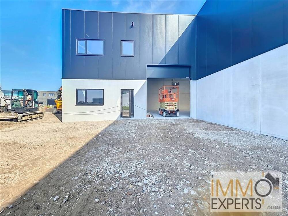 Commerce à louer à Fernelmont 5380 1900.00€ chambres m² - annonce 495569