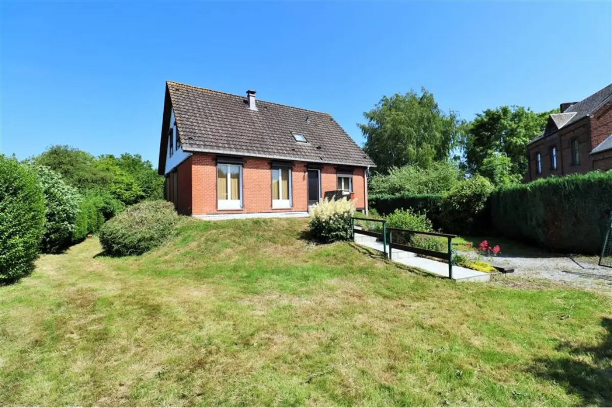 Villa à vendre à Thy-le-Bauduin 5621 219000.00€ 4 chambres 172.00m² - annonce 507212