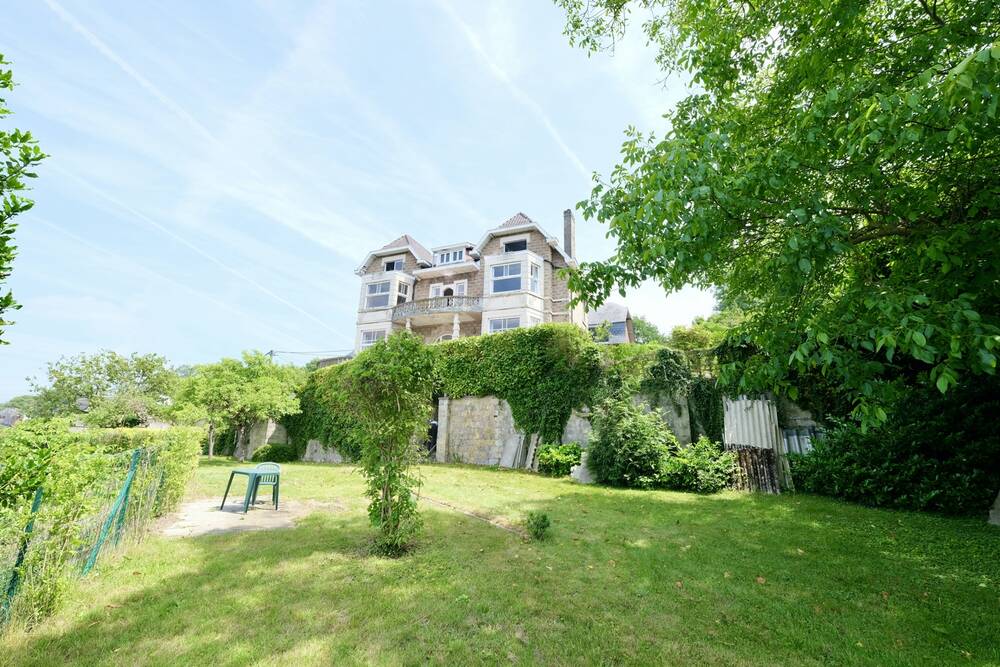 Maison à vendre à Dave 5100 325000.00€ 7 chambres 290.00m² - annonce 507022