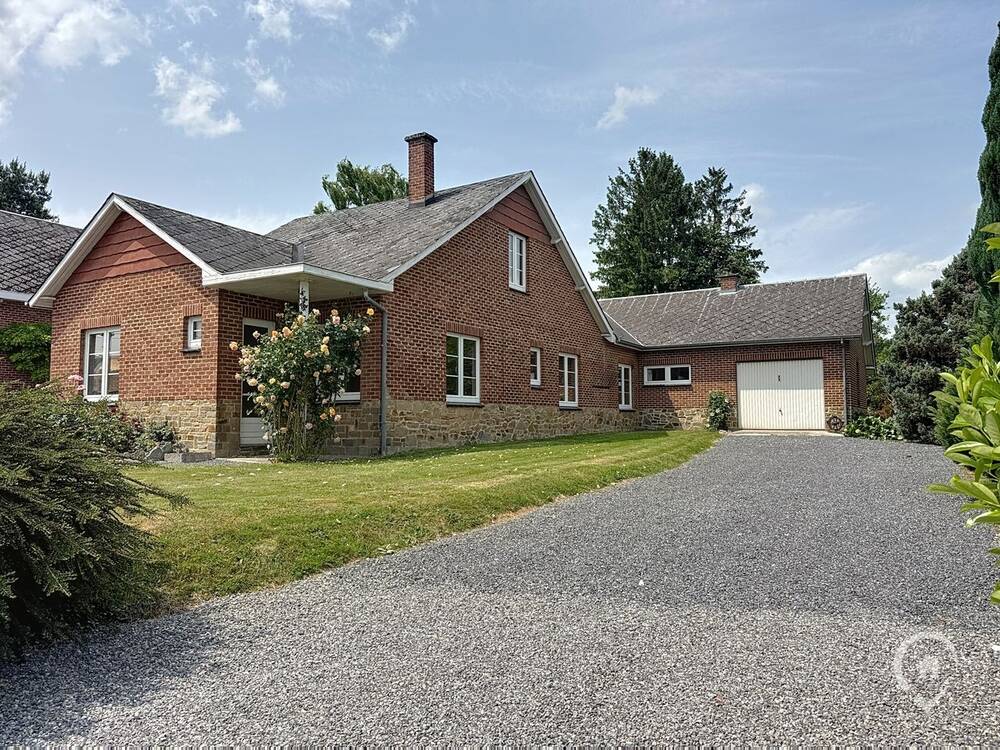 Villa à vendre à Agimont 5544 315000.00€ 3 chambres 125.00m² - annonce 513919