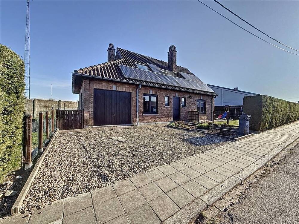 Maison à vendre à Florennes 5620 269000.00€ 3 chambres 130.00m² - annonce 515974