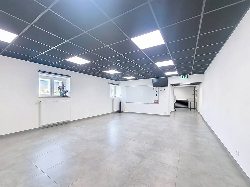Commerce à louer à Assesse 5330 750.00€  chambres 55.00m² - annonce 519649