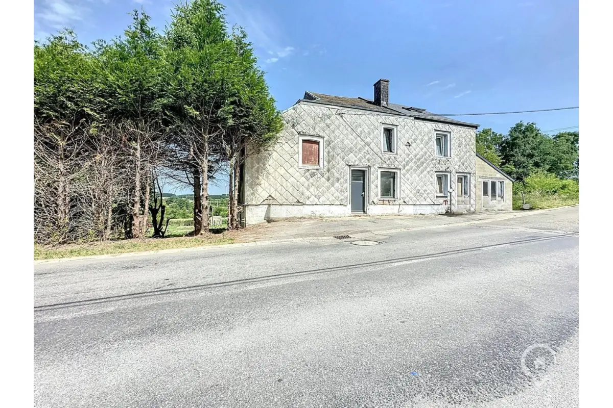 Maison à vendre à Bièvre 5555 109000.00€ 2 chambres 100.00m² - annonce 611982