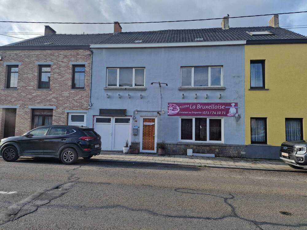 Maison à vendre à Auvelais 5060 110000.00€ 3 chambres 199.00m² - annonce 522888