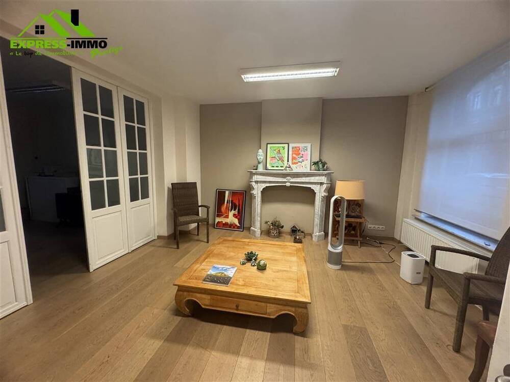 Commerce à louer à Namur 5000 1300.00€ chambres 90.00m² - annonce 527550