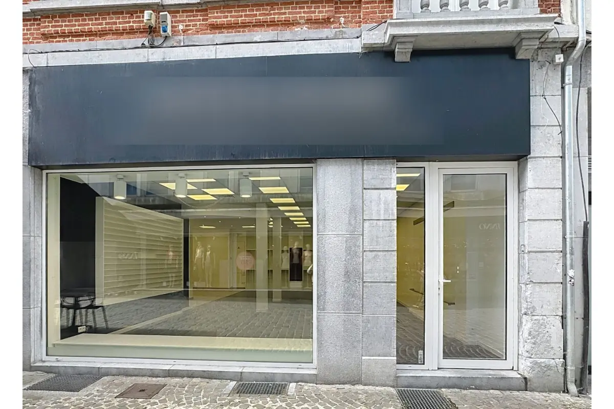 Commerce à louer à Namur 5000 6000.00€  chambres 140.00m² - annonce 529349
