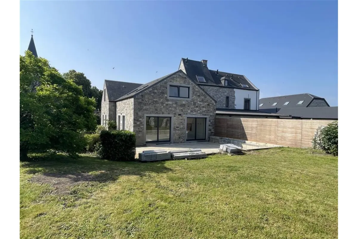 Maison à louer à Bouge 5004 2300.00€ 3 chambres 250.00m² - annonce 529086