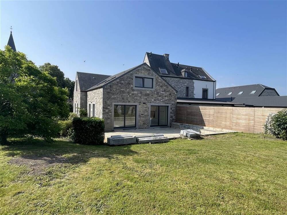 Maison à à Bouge 5004 2300.00€ 3 chambres 250.00m² - annonce 529086