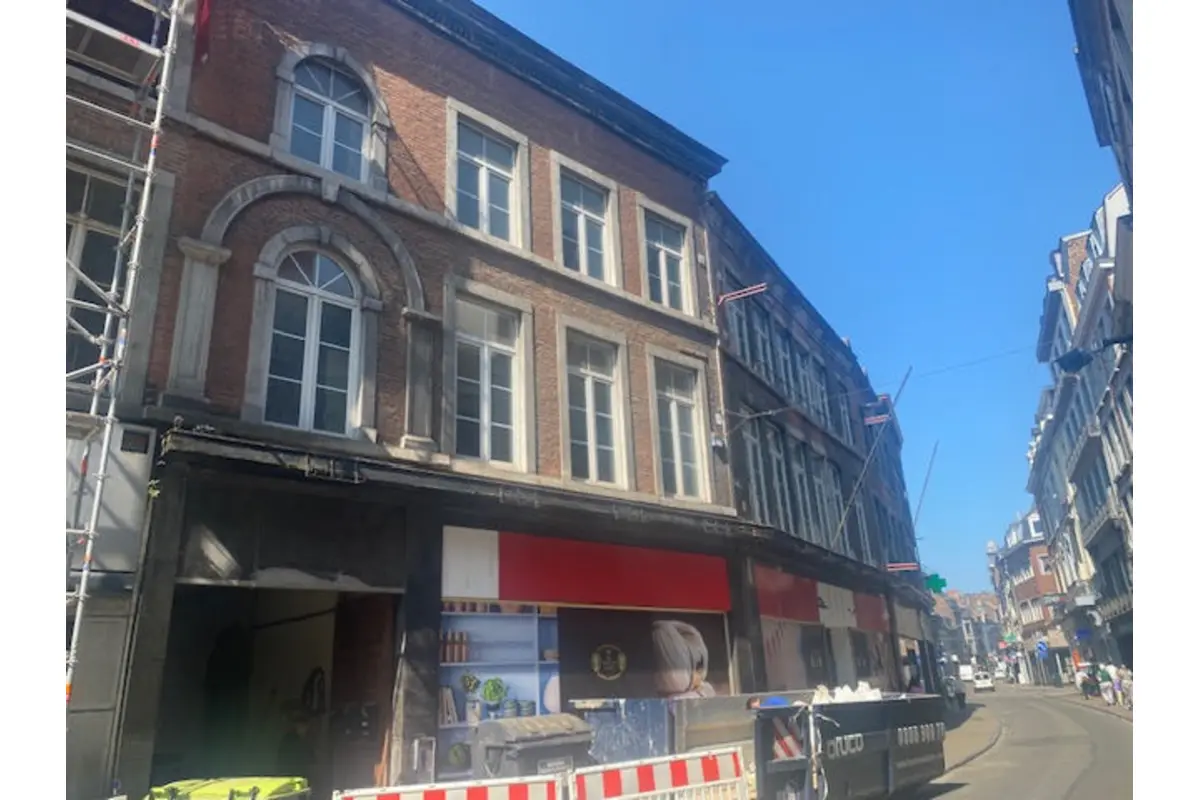 Immeuble de rapport - Immeuble à appartement à vendre à Namur 5000 1950000.00€  chambres 1100.00m² - annonce 534510