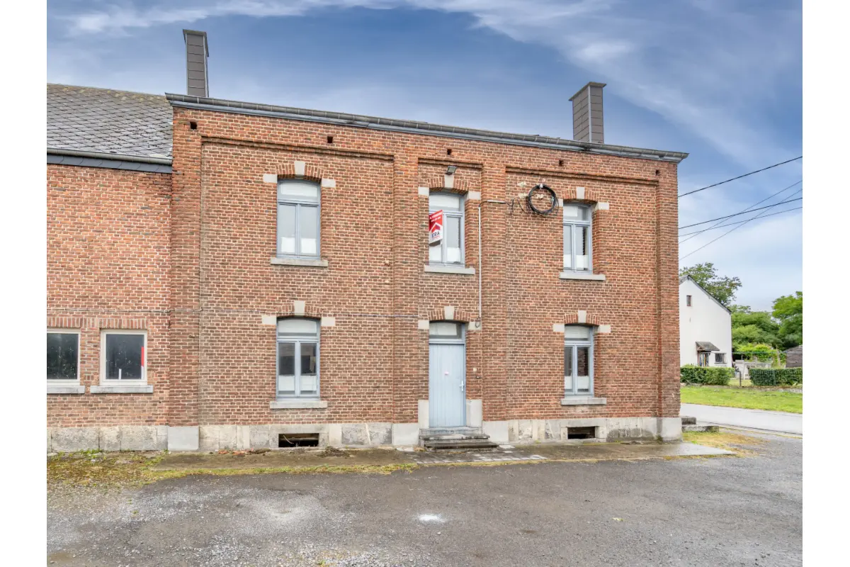 Maison à vendre à Somme-Leuze 5377 150000.00€ 3 chambres 232.42m² - annonce 534069