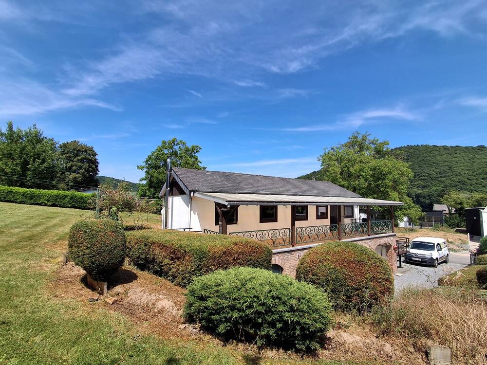 Bungalow à vendre à Hastière 5540 165000.00€ 2 chambres 60.00m² - annonce 534168