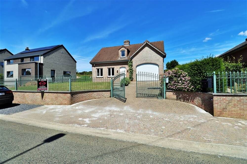 Villa à louer à Mettet 5640 1200.00€ 3 chambres 180.00m² - annonce 535373