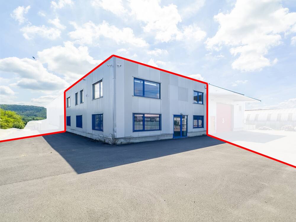 Commerce à à Rochefort 5580 1400.00€ chambres 345.00m² - annonce 536413