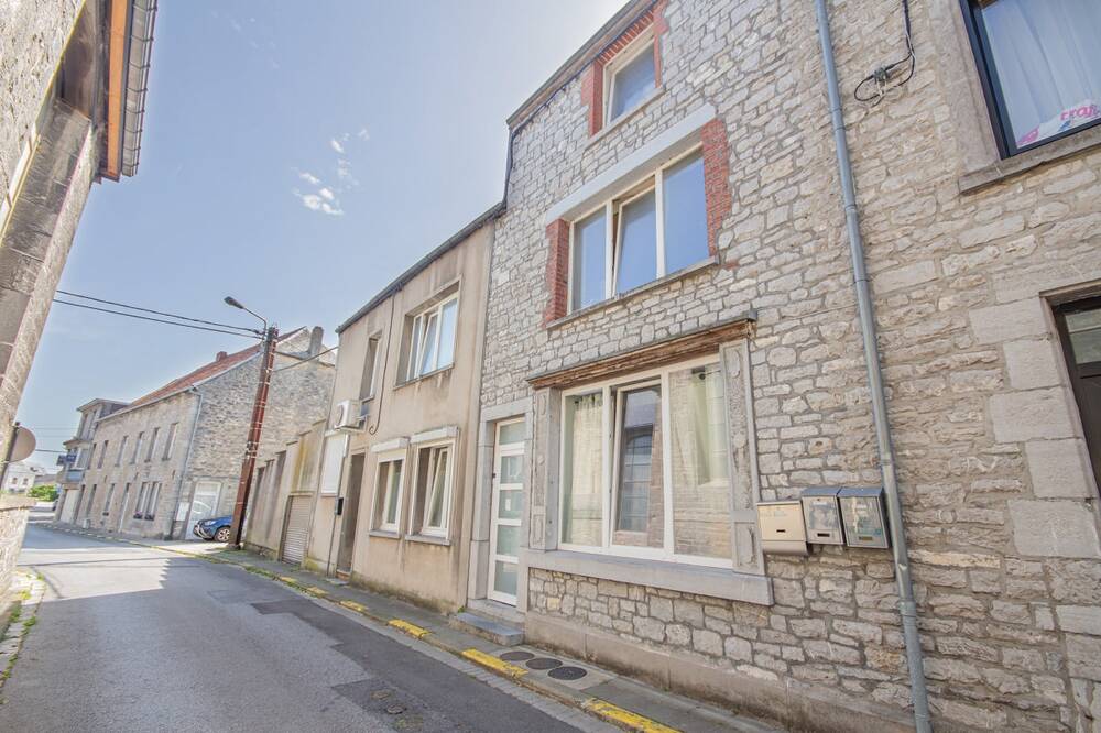 Immeuble de rapport - Immeuble à appartement à vendre à Mariembourg 5660 235000.00€ 3 chambres 105.00m² - annonce 536801