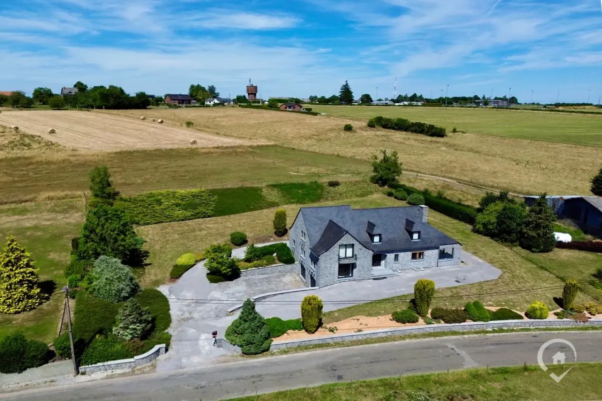 Maison à vendre à Onhaye 5520 595000.00€ 5 chambres 290.00m² - annonce 538561