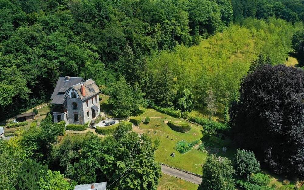 Maison à vendre à Yvoir 5530 549000.00€ 7 chambres 268.00m² - annonce 539174