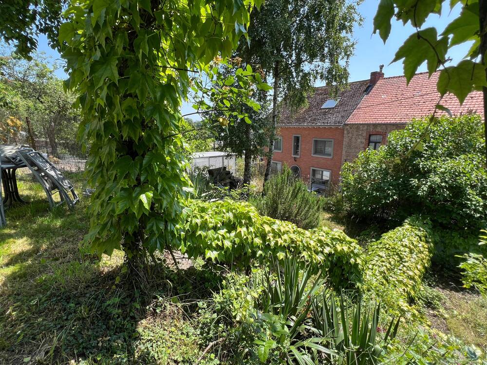 Maison à vendre à Merlemont 5600 110000.00€ 4 chambres m² - annonce 541588
