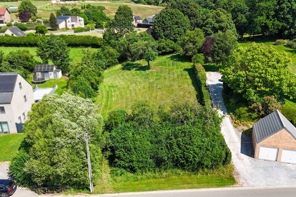 Terrain à vendre à Neuville 5600 75000.00€  chambres m² - annonce 542781