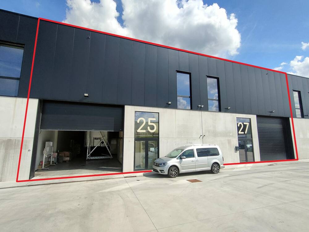 Commerce à louer à Champion 5020 4700.00€  chambres 624.00m² - annonce 544116