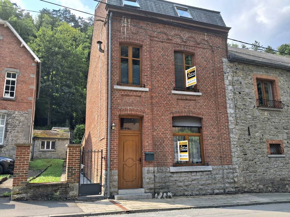 Maison à louer à Dinant 5500 900.00€ 2 chambres m² - annonce 544790