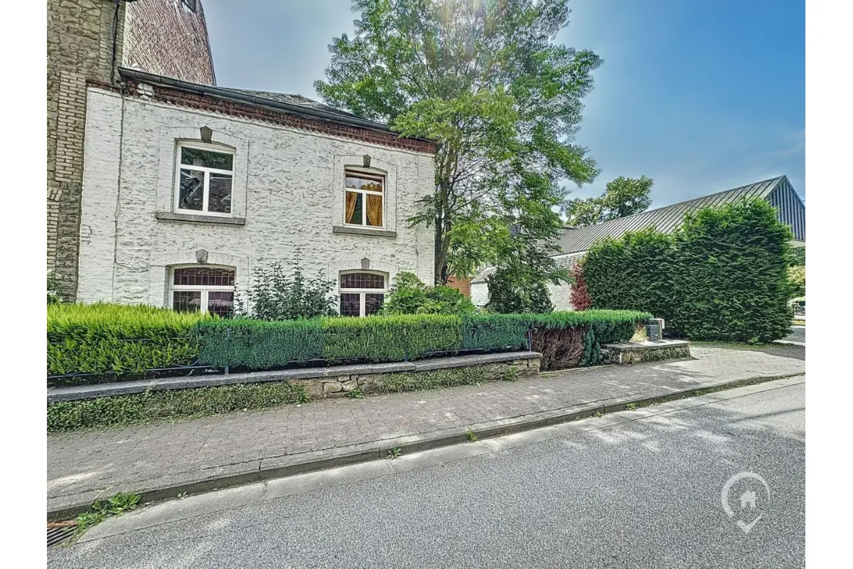 Maison à vendre à Hastière 5540 185000.00€ 4 chambres 200.00m² - annonce 651029