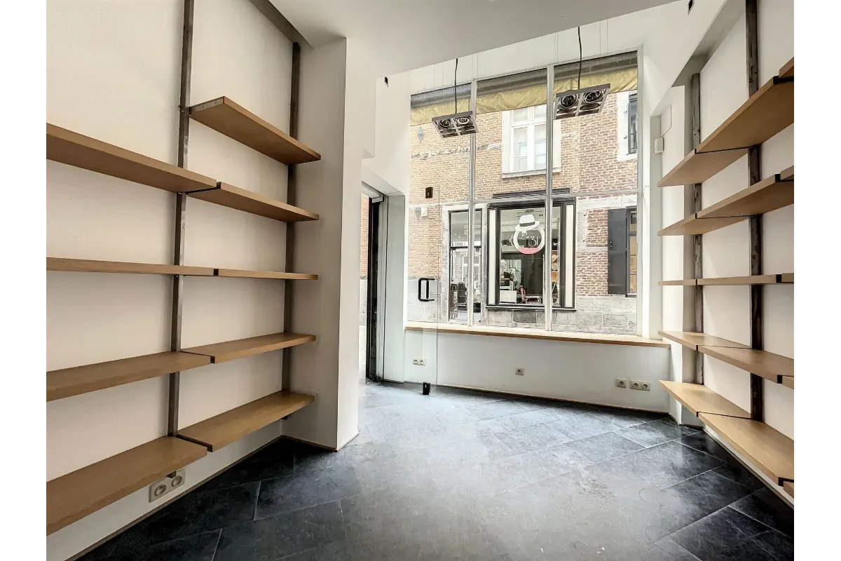 Commerce à louer à Namur 5000 900.00€  chambres 25.00m² - annonce 680967
