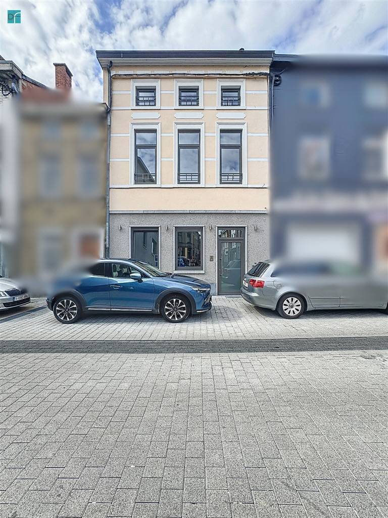 Maison à à Fleurus 6220 1950.00€ 5 chambres 200.00m² - annonce 551104