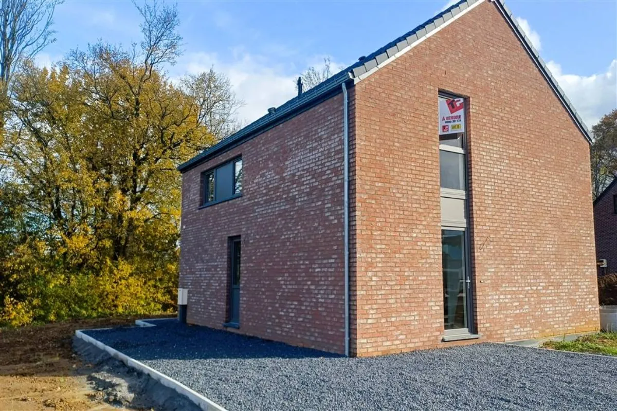 Maison à vendre à Anseremme 5500 375000.00€ 3 chambres 127.00m² - annonce 550793