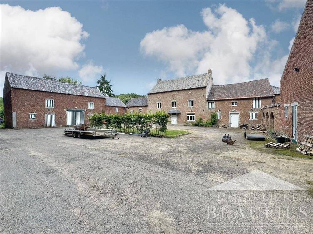 Maison à louer à Sombreffe 5140 1250.00€ 4 chambres 273.00m² - annonce 551932