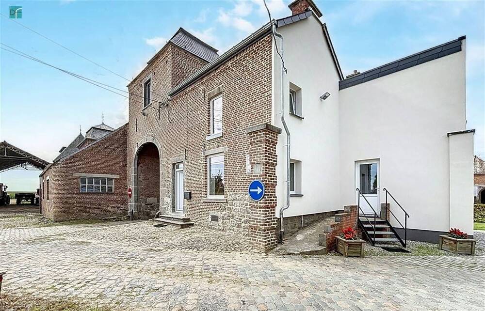 Maison à à Saint-Amand 6221 1100.00€ 3 chambres 110.00m² - annonce 552522