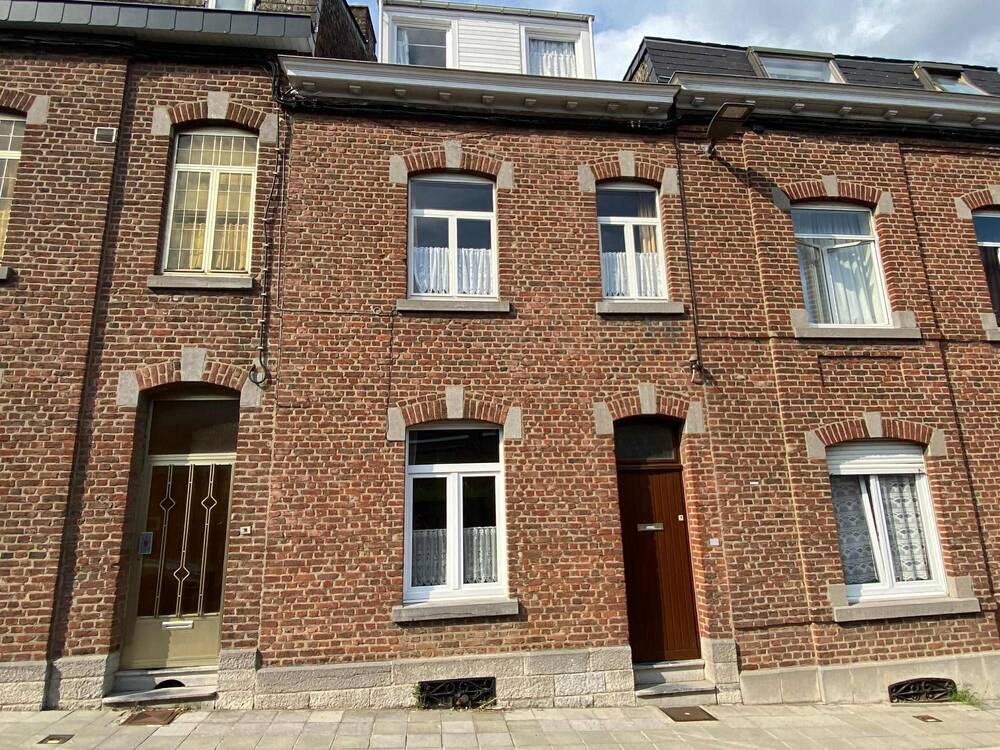 Maison à vendre à Saint-Servais 5002 275000.00€ 3 chambres m² - annonce 553689