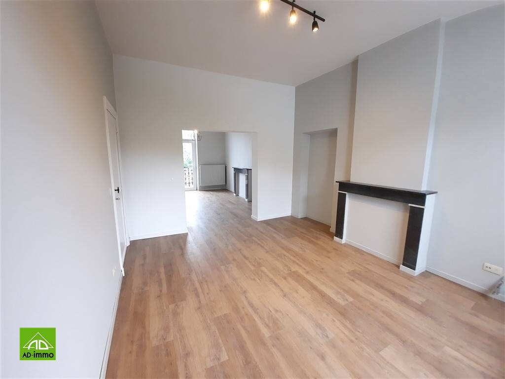 Appartement à louer à Wépion 5100 850.00€ 2 chambres 90.00m² - annonce 554673