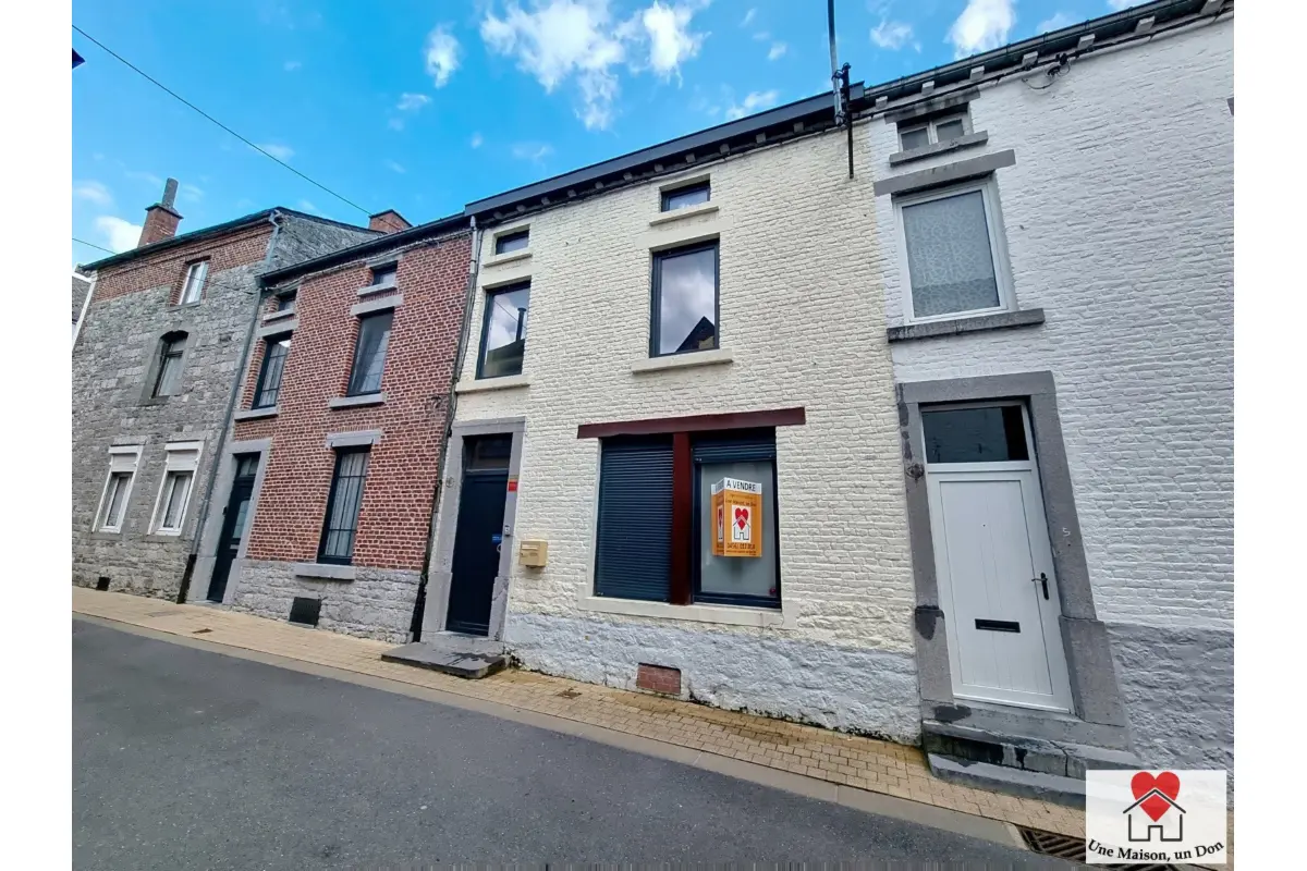 Maison à vendre à Florennes 5620 185000.00€ 3 chambres 140.00m² - annonce 554091