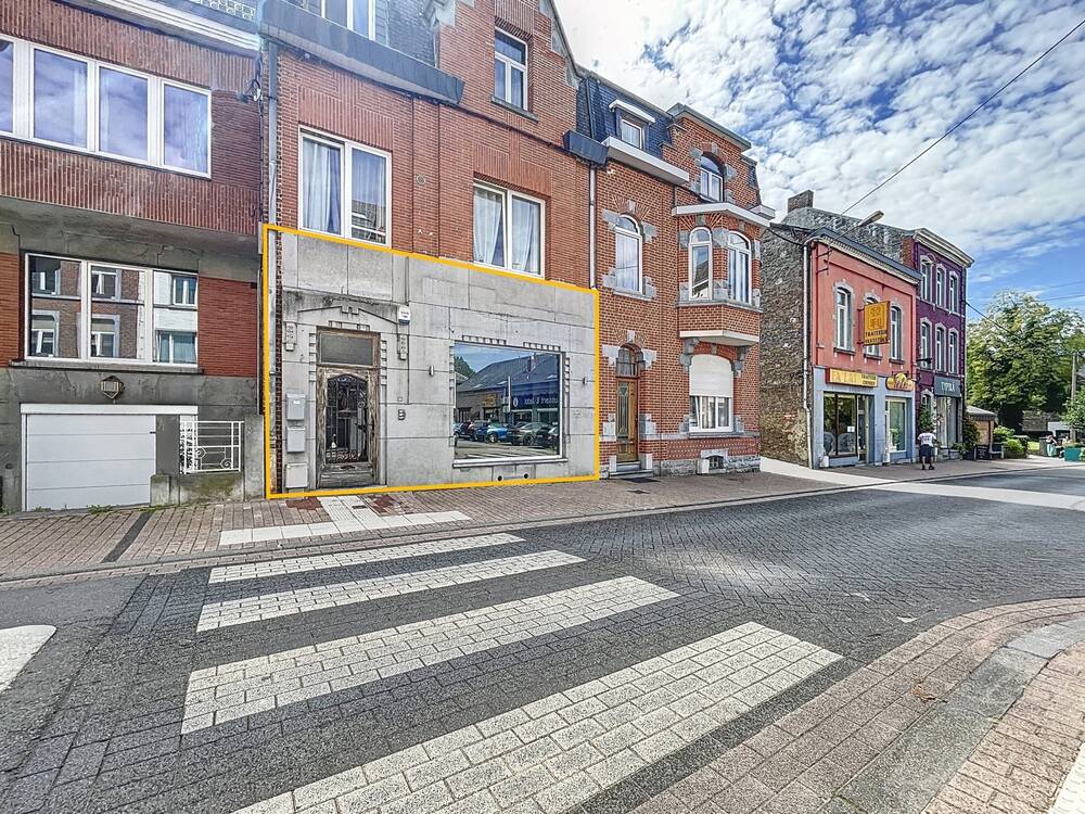 Commerce à louer à Ciney 5590 700.00€ chambres 61.00m² - annonce 557325