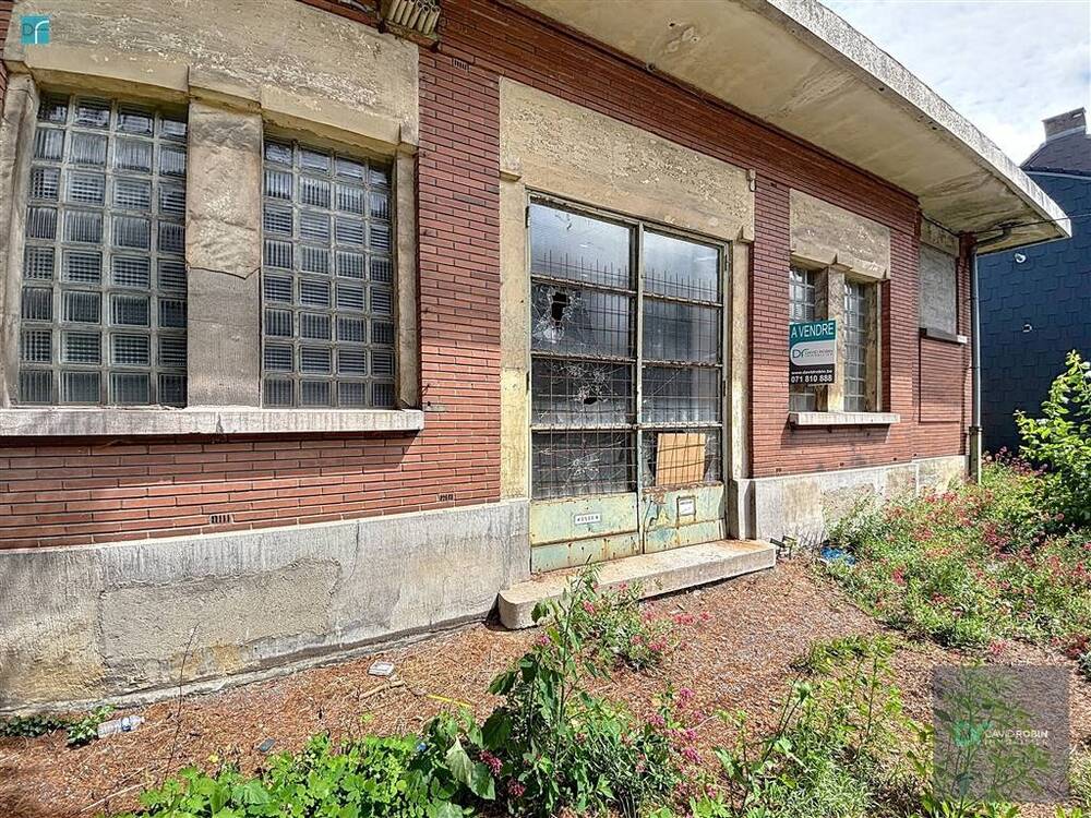 Commerce à à Jumet 6040 85000.00€ chambres 145.00m² - annonce 561428