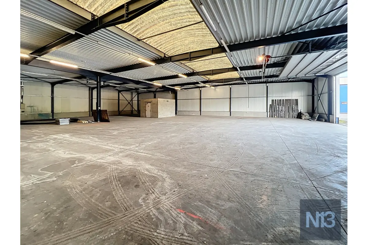 Commerce à louer à Andenne 5300 2250.00€  chambres 450.00m² - annonce 563593