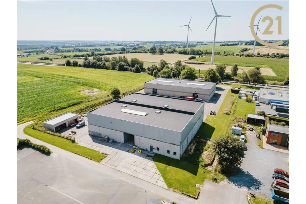 Commerce à louer à Assesse 5330 17820.00€  chambres 2673.00m² - annonce 566257