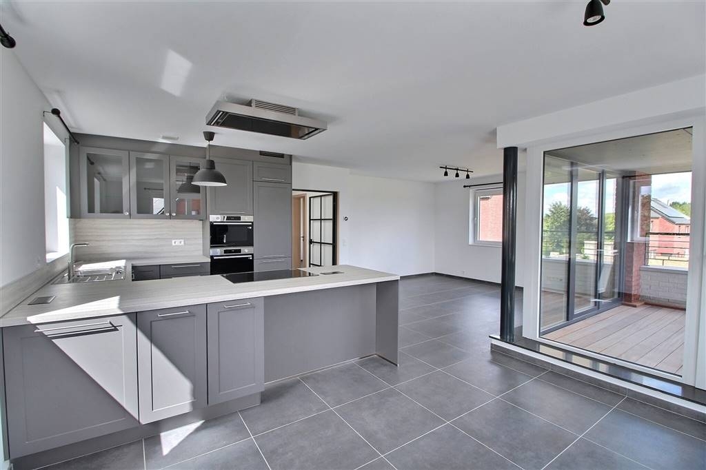 Penthouse à louer à Flawinne 5020 1400.00€ 2 chambres 138.00m² - annonce 570770