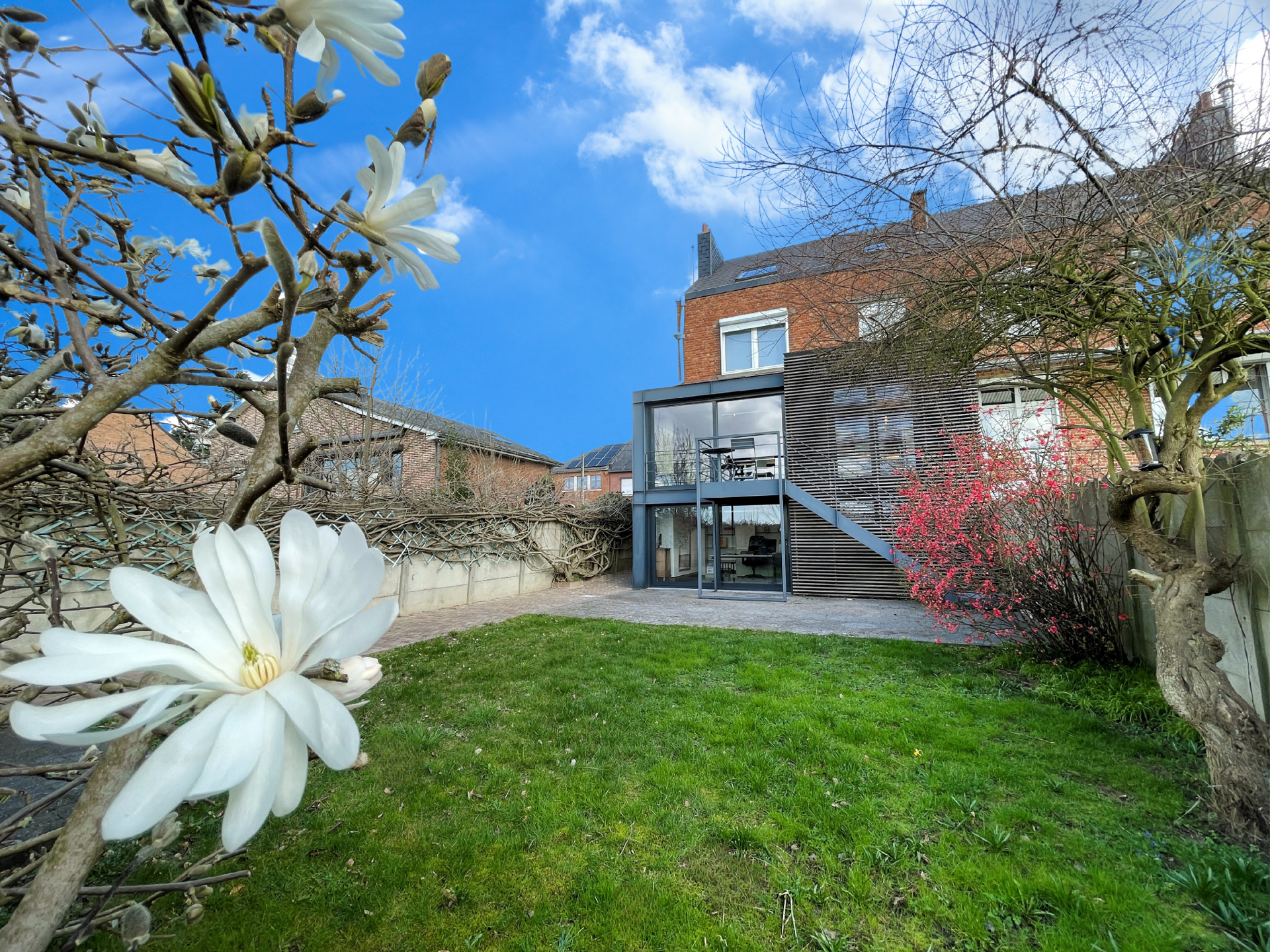 Maison à vendre à Saint-Servais 5002 445000.00€ 4 chambres 160.00m² - annonce 570981