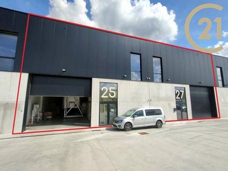 Commerce à louer à Suarlée 5020 4700.00€ chambres m² - annonce 570772