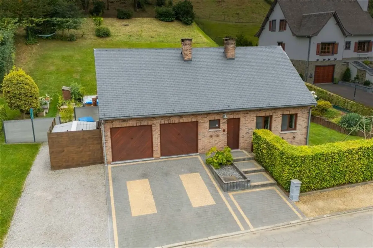 Maison à vendre à Anseremme 5500 450000.00€ 4 chambres 213.00m² - annonce 572915